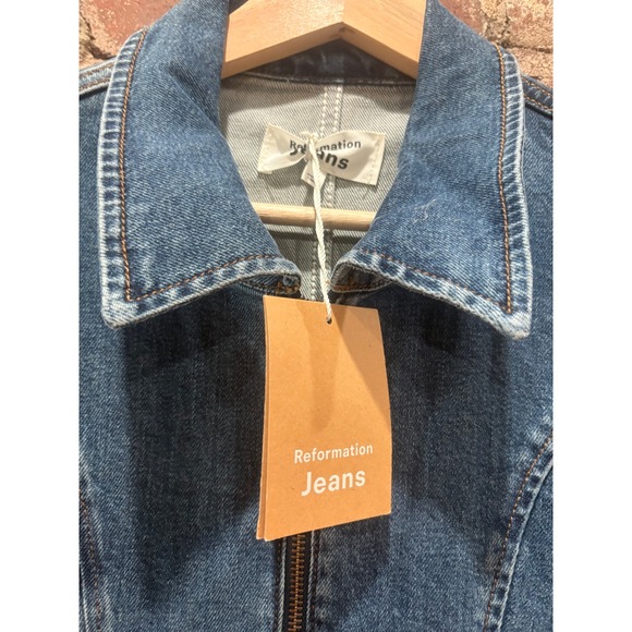 NEW Reformation Talia Retro Flare Denim Front Zip Jumpsuit Size 8 - Picture 6 of 8